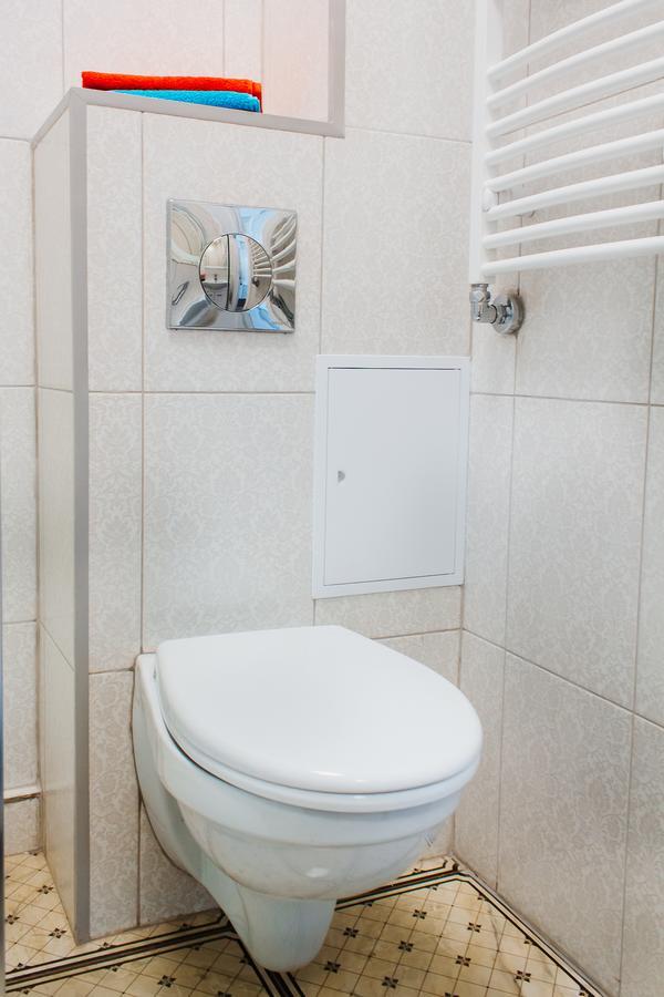 Vladimirskie Apartamenty In Center Of Брест Екстериор снимка