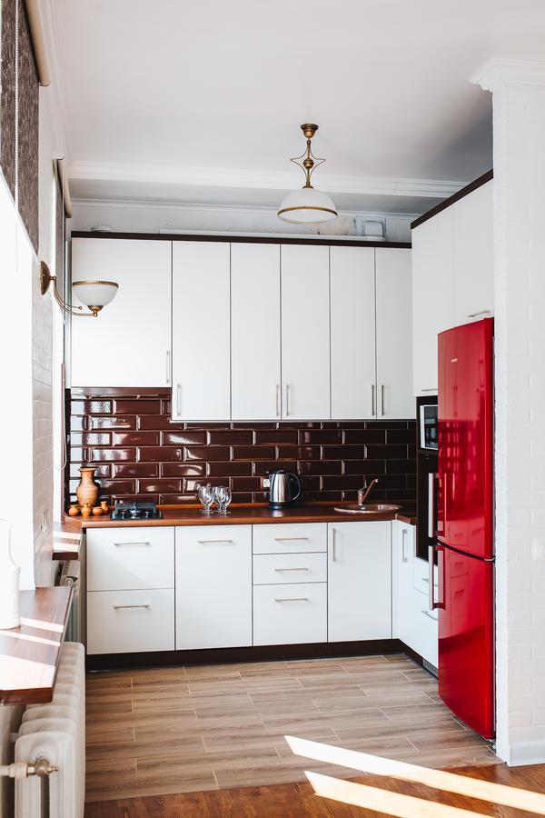 Vladimirskie Apartamenty In Center Of Брест Екстериор снимка